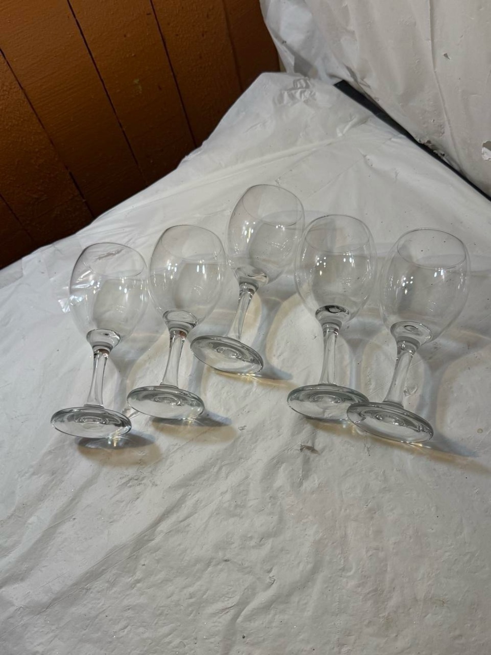 Wine Glasses (set of 5) of 5.5 ounces